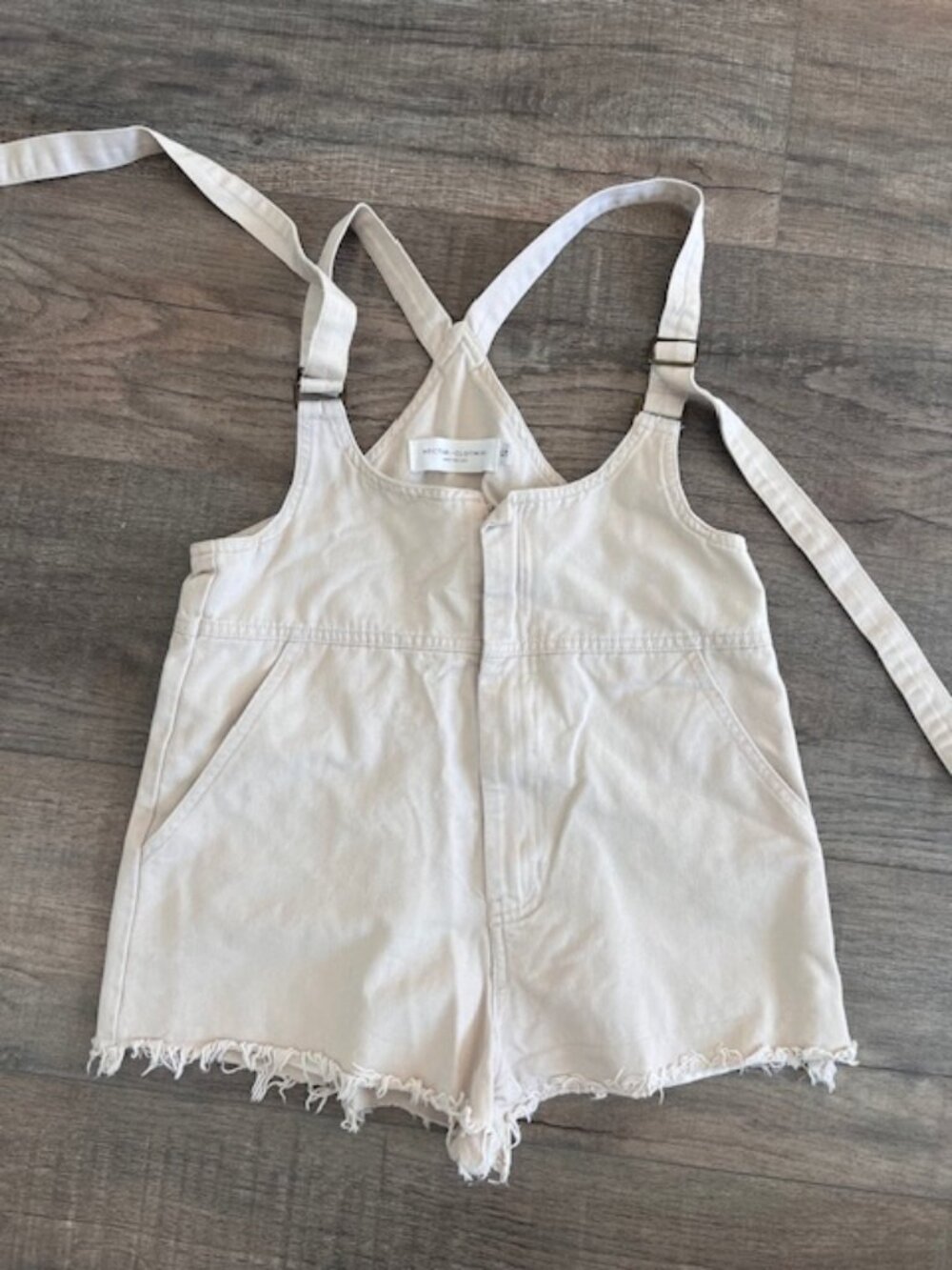 Nectar Clothing Cream Cropped Overall Jumper – Size S